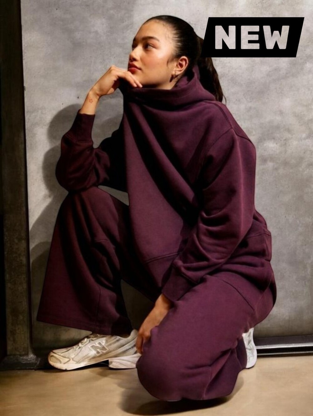 New American Eagle Oversized Hoodie Burgundy Size L & XL Available